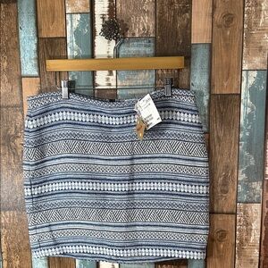 H&M Blue and White Patterned Mini Skirt